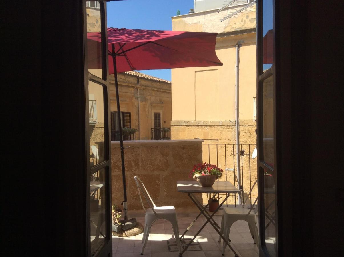 Charme In Centro - Tourist Rental Agrigento Exterior photo